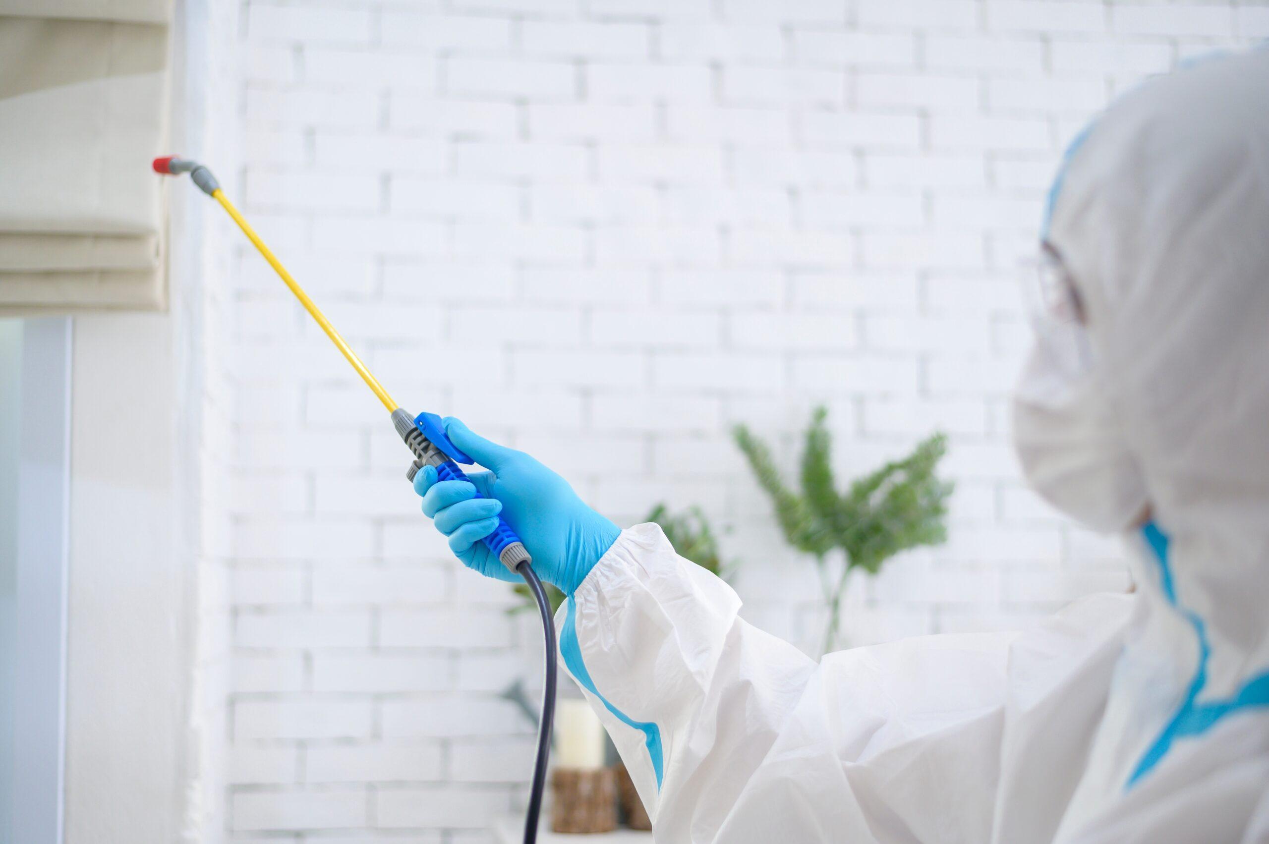 Servicio de sanitización en oficina comercial